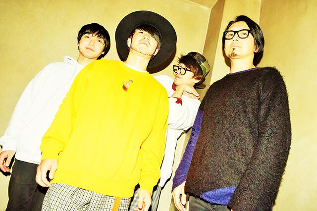 LOW IQ 01 & THE RHYTHM MAKERS +